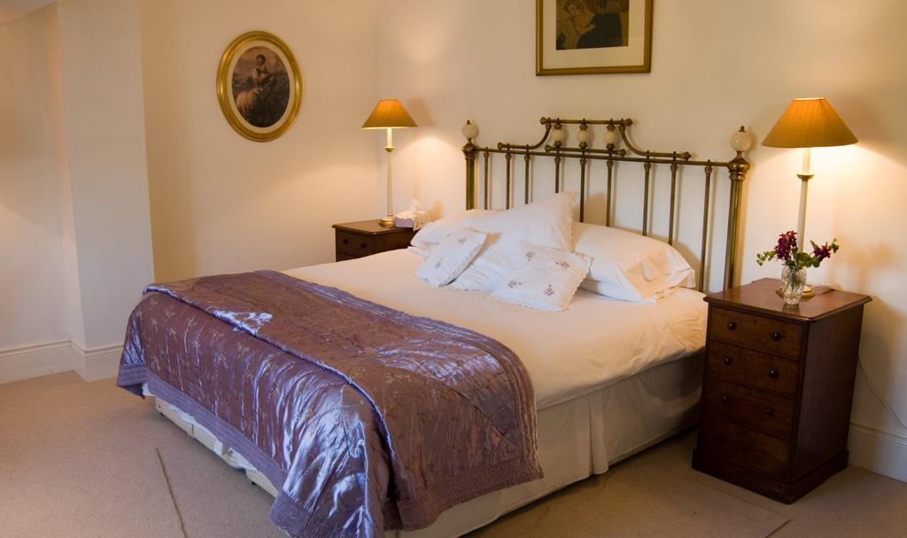 Shola Coach House B&B Колрейн Номер фото